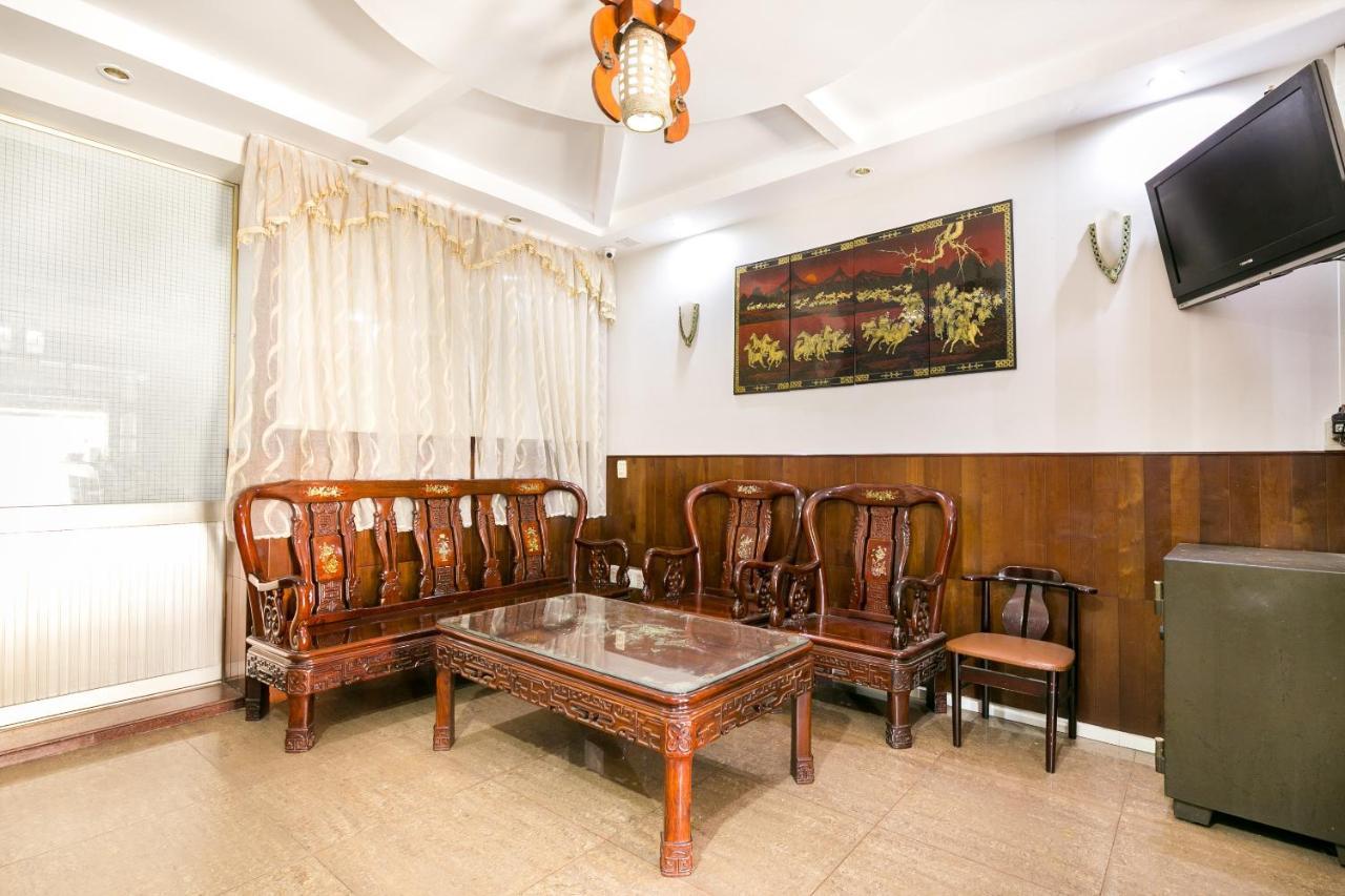Oyo 369 Minh Anh Hotel Хошимин Екстериор снимка